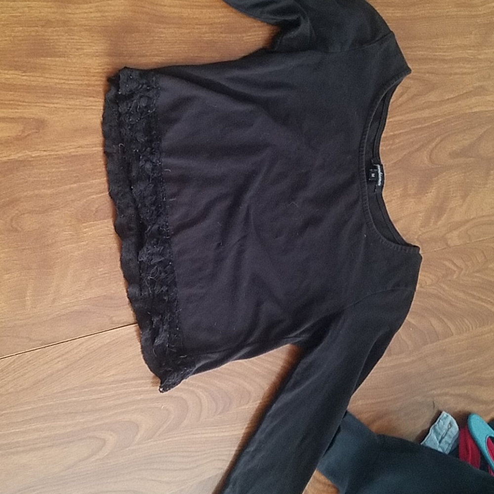 Black crop top